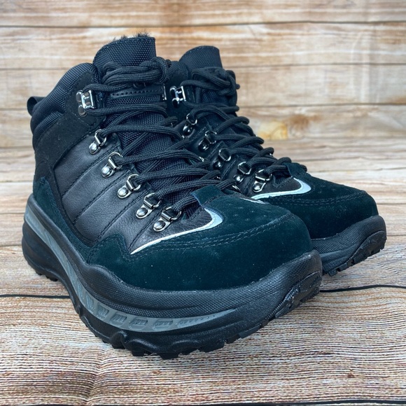 UGG Hiker Boots Men Size 8 / Women Size 9.5 Waterproof Boots 1112367 NEW. - Picture 4 of 11